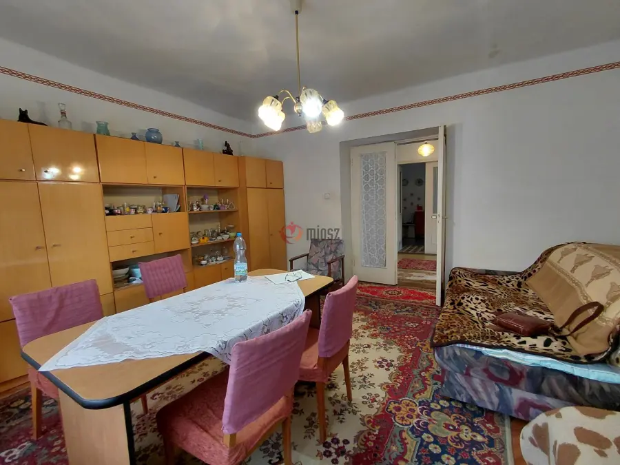 eladó családi ház, Mád