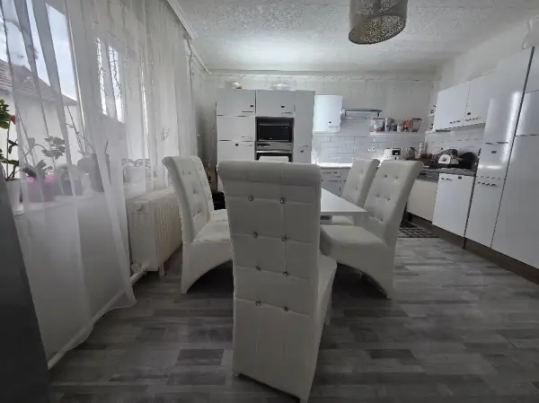 Eladó családi ház, Szerencs 4 szoba 165 m² 73.9 M Ft