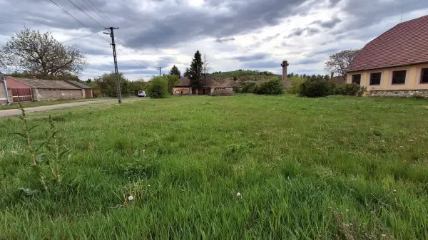Eladó Építési telek, Monok 989 m² 1.5 M Ft