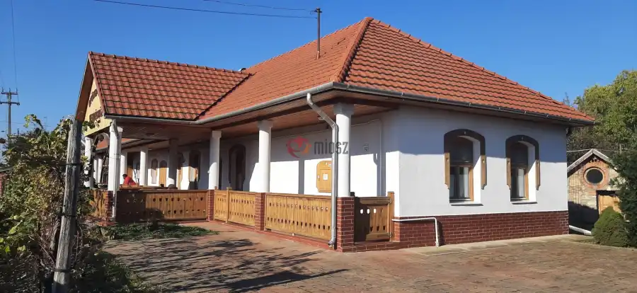 eladó vendéglátás, Gönc